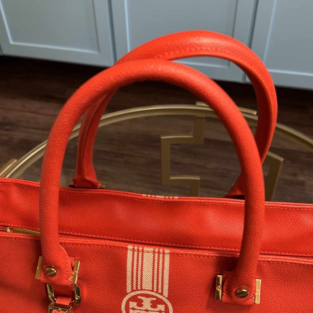 Tory Burch 797 Madison AV. New York Vibrant Orange Tote - Picture 6 of 13